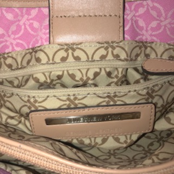 Pink Jones New York Shoulder Bag & Change Purse - Picture 5 of 7
